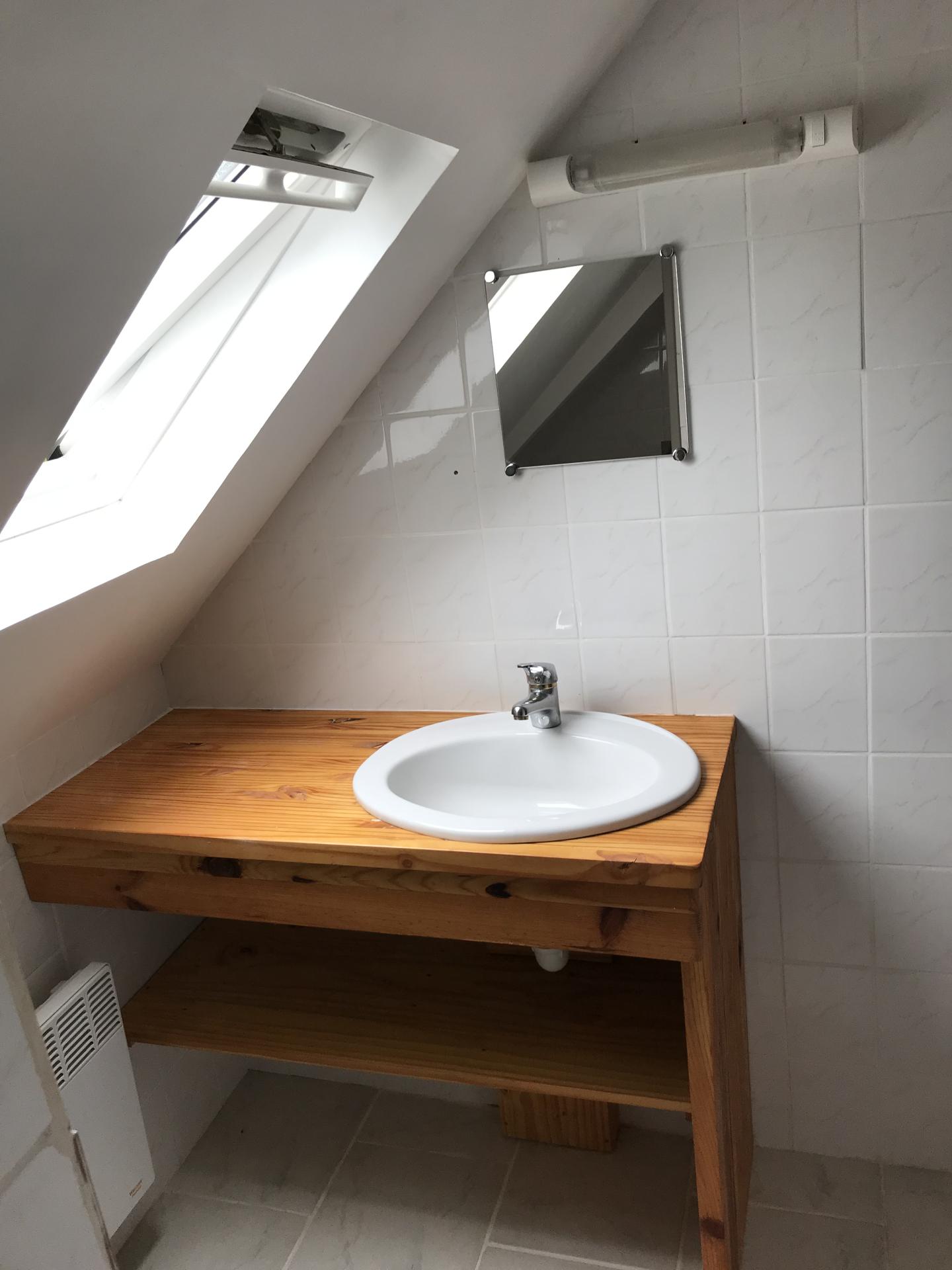 Salle de bain vue lavabo